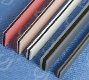 An Nasc Beachtais: Teicneolaíocht na Nascóirí Rubair Seolta a Dhéanamh i Modúil Taispeána LCM